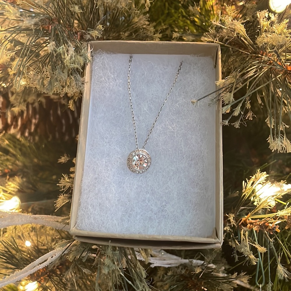 Swarovski crystal silver necklace 10”